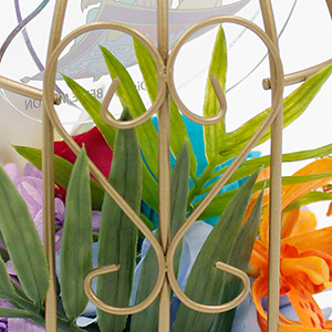 背面のフレーム部分はハートになっています。