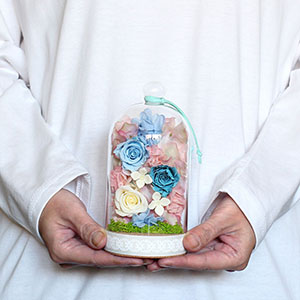 大人の女性が持った大きさイメージです。