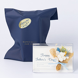 父の日用のラッピングでのお届けになります。