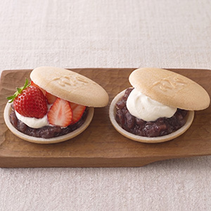 アイスクリームやフルーツなどお好みのアレンジをお楽しみいただけます。お互いのオススメの食べ方を教え合いませんか?