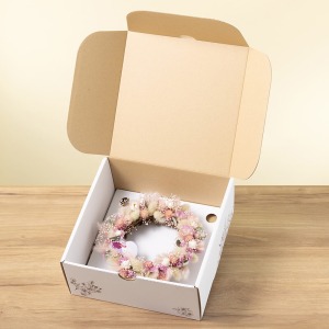 お届けイメージです。専用BOXに入れてお届けします。