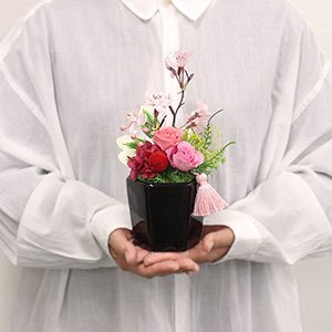 大人の女性が持った大きさイメージです。