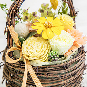 庭で摘んだお花を集めたような、ナチュラルな仕立てです。