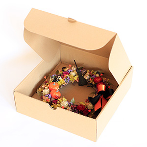 ハロウィーンのあとは、お届け時のBOXに保管できます。