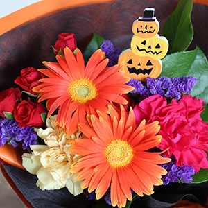 にっこり笑った顔付きのかぼちゃピックがハロウィン気分を盛り上げてくれます。