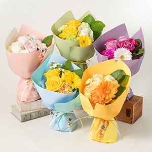 それぞれの誕生月のイメージカラーでお楽しみいただけます。大切なあの方のお誕生日は何月ですか?