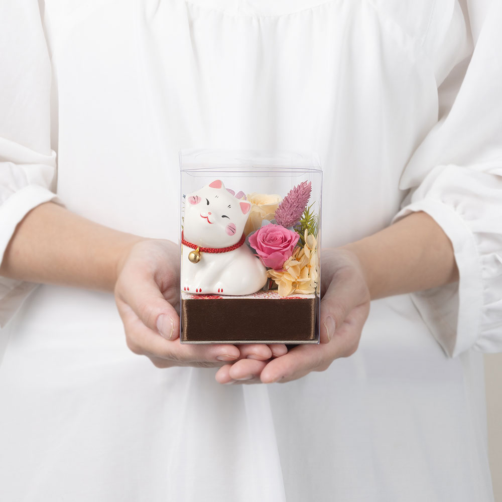 プリザーブドフラワー「ほおずりにゃんこ〜白〜」