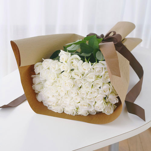 佐藤薔薇４７本 本数と色で選ぶバラの花束｜バラ特集｜イイハナ