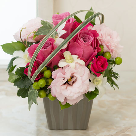 花束「感謝のブーケ～エレガント・パープル～」｜フラワーギフト通販