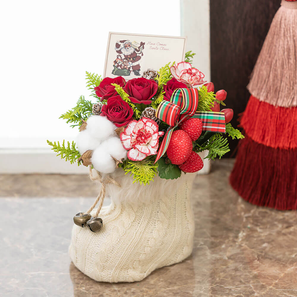 イイハナ アレンジメント お花のクリスマスブーツ クリスマスの花プレゼント ギフト