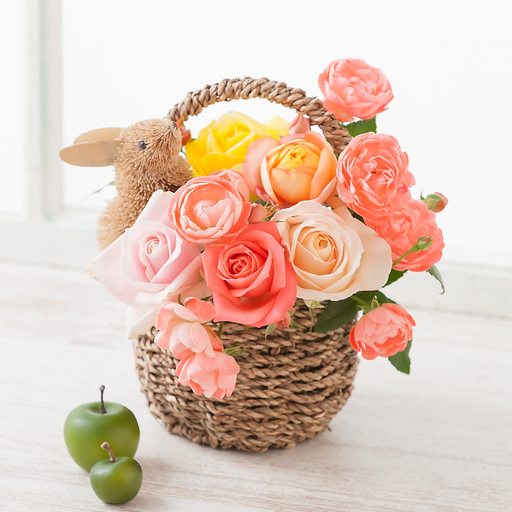 イイハナ デザイナー岩橋さんアレンジメント ウサギのフラワーバスケット S 花 フラワーギフト販売 通販
