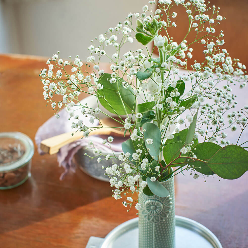 イイハナ 花束セット Dottir 北欧風フラワーベースセット カスミ草 花 フラワーギフト販売 通販