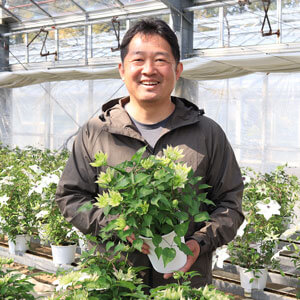 ���Y�҂̒��J�삳��ł��B�ؐ�̈��Ƃł�����A��������߂č͔|����Ă��܂��B