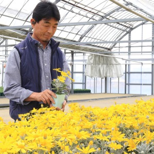 ��������߂ă{�����[�������Ղ�Ɉ�ĂĂ���͖̂�c���|����B