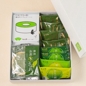 �����J����ƃo���G�[�V�����L���Ȗ����X�C�[�c�ɐS���܂��B