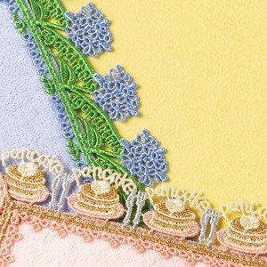 �V�уR�R�����ӂ�郌�[�X�̃f�U�C���Ɋ������܂��B