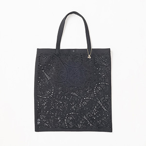 ��Ԑl�C�̃u���b�N�͂��낢��ȃV�[���Ŋ��􂵂܂��B<br>���|�P�b�g���t���Ă���A�܂肽����Ŏ��[����΂��o�������̎����^�тɂ���ϕ֗��ł��B