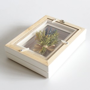 �t���[�������ƃR���p�N�g�Ɏ��[�ł��܂��B