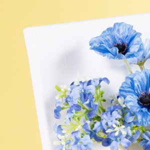 �������݂�����A�L�����o�X�n�łł����t�@�u���b�N�{�[�h�ł��B