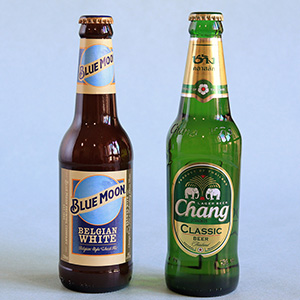 �i���j�u���[���[���F�A�����J���܂�̃N���t�g�r�[���ŁA�t���[�e�B�ł܂�₩�Ȗ��킢�B<br>�i�E�j�`���[���F�����ς�Ƃ�����������ƓƓ��̃R�N�ƍ���̃r�[���ł��B