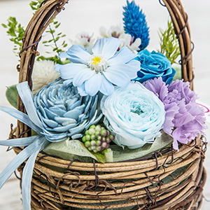 ��œE�񂾂��Ԃ��W�߂��悤�ȁA�i�`�������Ȏd���Ăł��B