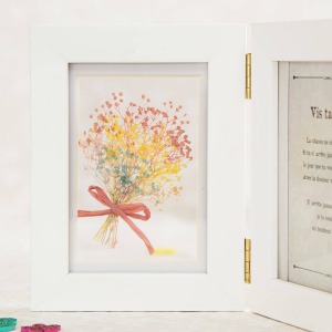 ��������t�H�g�t���[���ł��B���D�݂̊p�x�ŏ����Ă��������܂��B