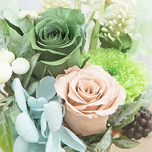 �������������X�O���[���ƃx�[�W���s���N�̃~�j�o���ɁA���F�̃A�W�T�C��Y�����f�U�C���ł��B