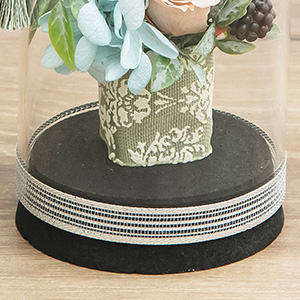 ���Ԃ̑����ɂ̓_�}�X�N���̃��{���A�K���X�ɂ͈���V���o�[�̃��{������������Ă��܂��B