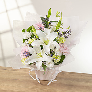 �����f�U�C���Ŕ��ƒW���s���N�ł܂Ƃ߂��₳�����F�����̃A�����W�����g�����p�ӂ��Ă���܂��B