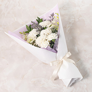 �����f�U�C���Ŕ��ƃO���[���ł܂Ƃ߂����R�ȐF�����̃A�����W�����g�����p�ӂ��Ă���܂��B