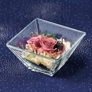 �u������ς��āA���Ԃ�^�ォ�璭�߂郌�C�A�E�g�ł��y���߂܂��B